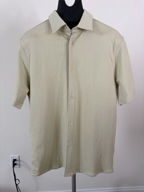 Zara Short-Sleeve Button-Down Shirt in Light Beige